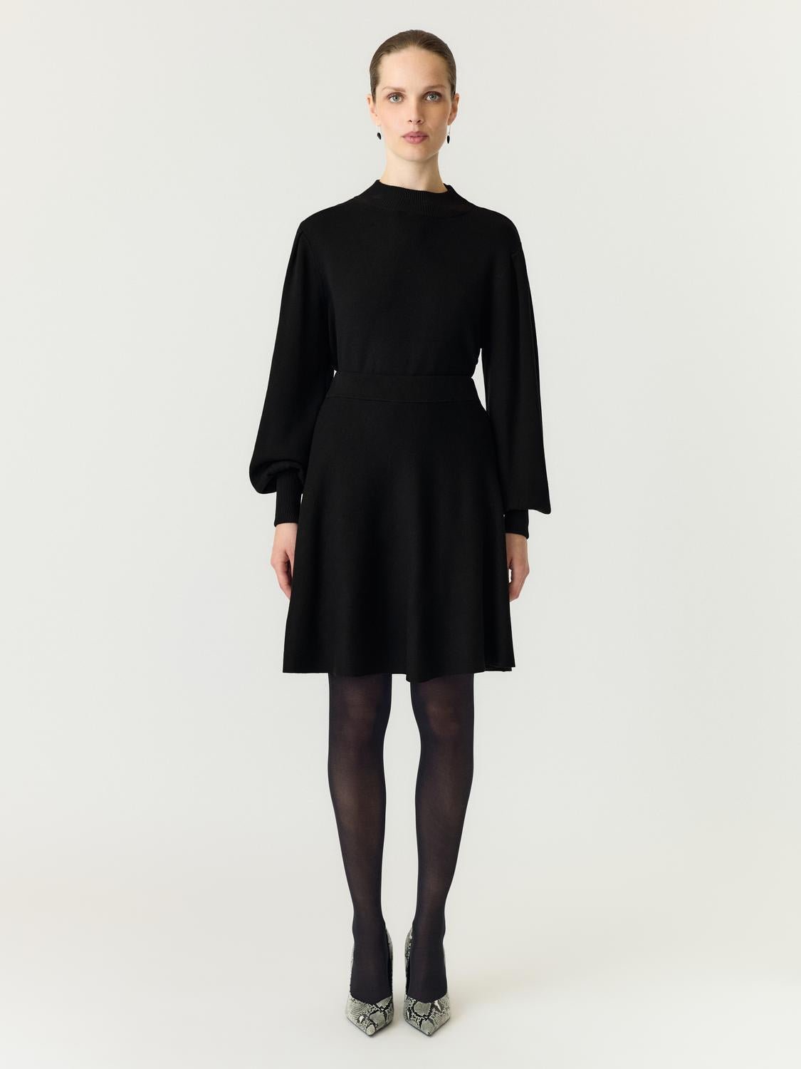 YASFONNY Short Skirt - Black - VERO MODA & VILA Bergvik